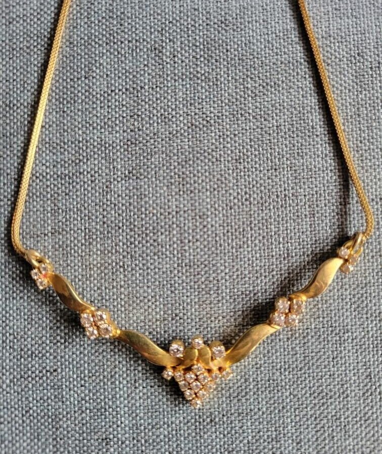 Elegant 22K Gold Diamond Necklace