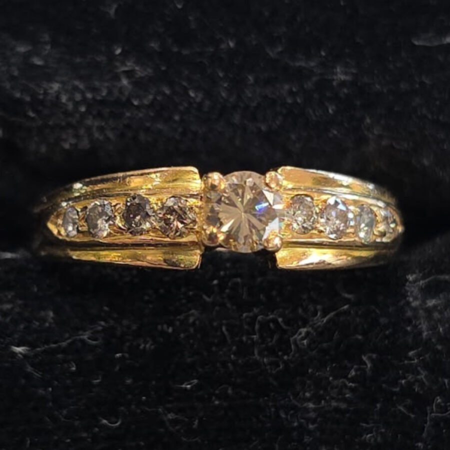 Elegant 14K Yellow Gold Diamond Band – Size 6.5